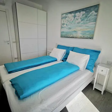 アパート Piscina Fronte Mare & Terrazza - Jl Blue C25 リド・ディ・イエゾロ